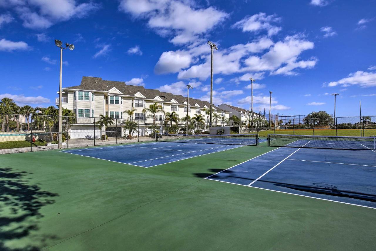 St Pete Condo With Heated Pool - Less Than 1 Mi To Beach! セント・ピート・ビーチ エクステリア 写真